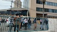 Gempa M 6,7 Guncang Jakarta, Pekerja Berhamburan ke Luar Gedung di Jakbar