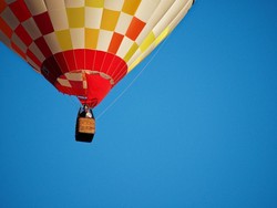 Tak Perlu ke Cappadocia, Naik Balon Udara Bisa di Indonesia Lho