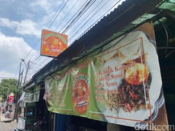 Nikmatnya Sambal Pedas Racikan Ayam Geprek Hanis