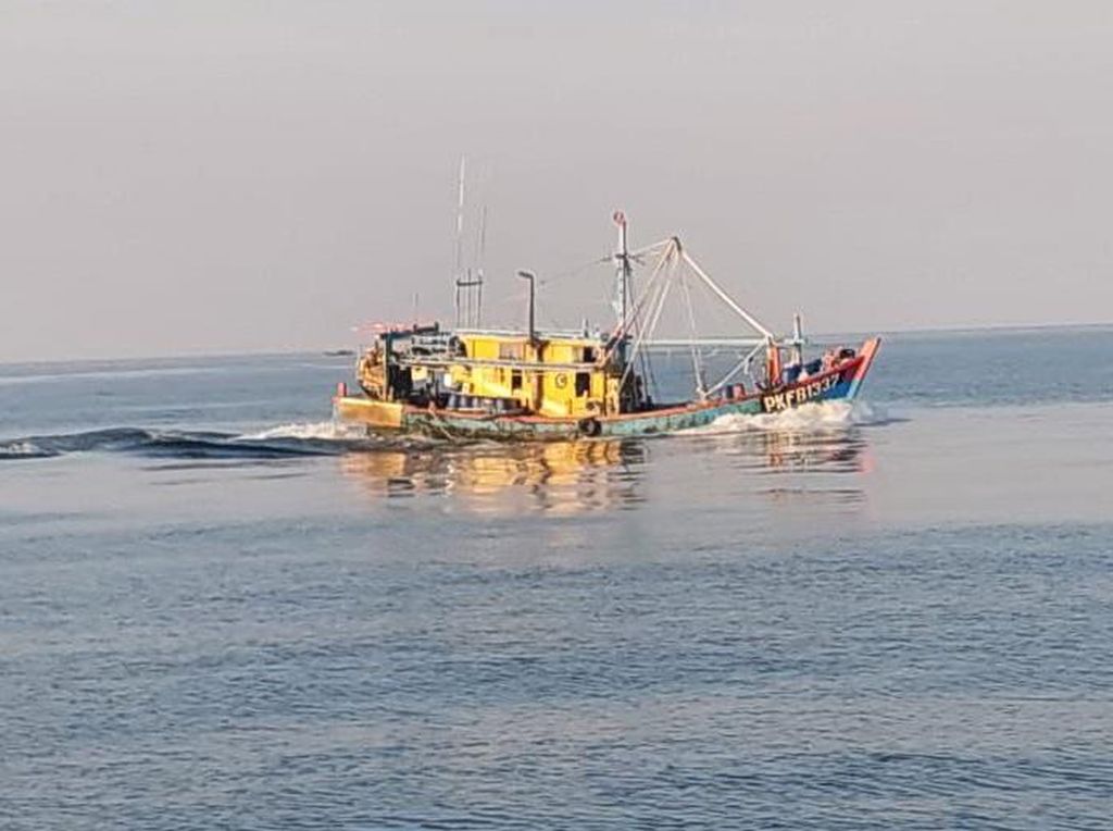 KKP Tangkap Kapal Berbendera Malaysia di Selat Malaka, Ada Nelayan RI