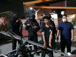 Patroli Keliling Dini Hari di Medan, Bobby Lihat Aksi Warga Tangkap Maling Patroli Keliling Dini Hari di Medan, Bobby Lihat Aksi Warga Tangkap Maling
