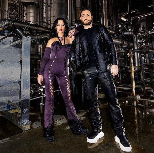 Intip Deretan Custom Fahionable Katy Parry di Video Clip 