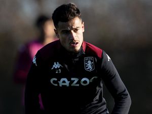 Aston Villa Vs MU: Menanti Debut Coutinho