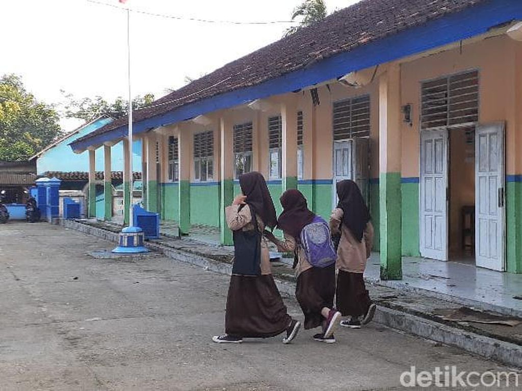 Siswa SMP Pesisir Pandeglang Pilih Pulang Gegara Takut Gempa
