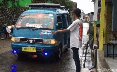 Sukabumi Punya Angkot Mewah Rasa Sultan Lho