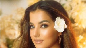 5 Foto Tasya Farasya Jadi Rosalinda yang Bikin Netizen Takjub