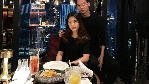 Momen Valencia Tanoesoedibjo saat Makan Malam Ultah dengan Kevin Sanjaya