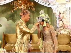 Makna Mahar USD dan Pound Sterling Pernikahan Vidi Aldiano-Sheila Dara