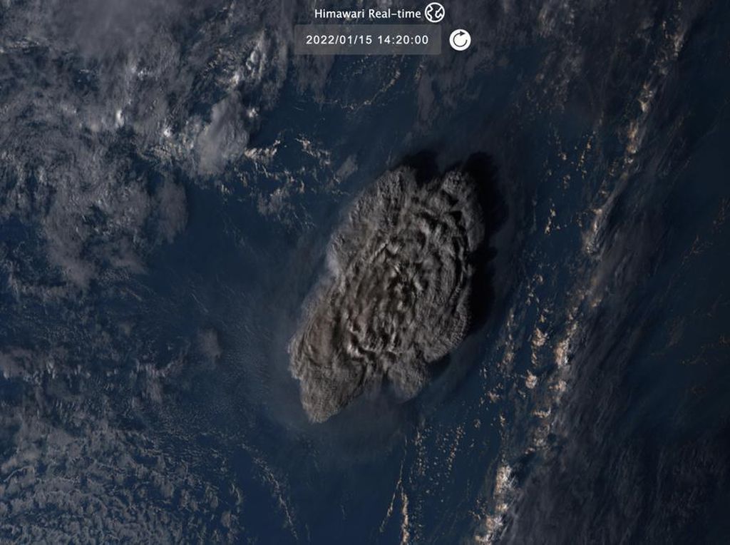 Dampak Erupsi Gunung Api di Tonga: Tsunami hingga Internet Mati
