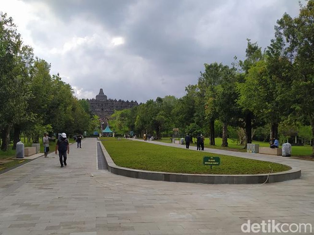 Lihat Wajah Baru Candi Borobudur Yuk! Ada Area Terbuka Cakep di Zona 1 Lihat Wajah Baru Candi Borobudur Yuk! Ada Area Terbuka Cakep di Zona 1