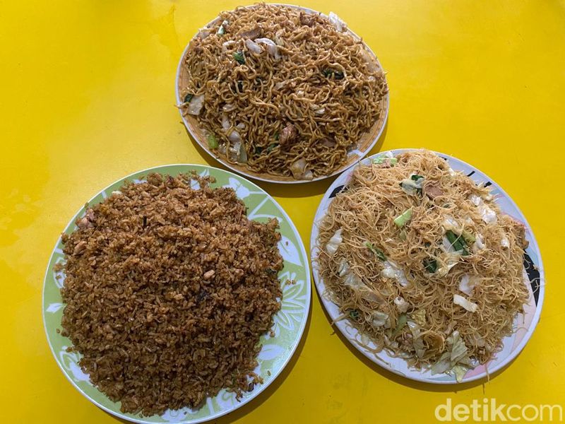 Edan! Chinese Food Rp 25 Ribu Porsi Brutal di Jagakarsa