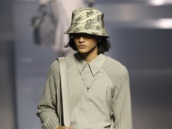 Arek Surabaya Eksis di Milan Fashion Week, Jadi Model Fendi