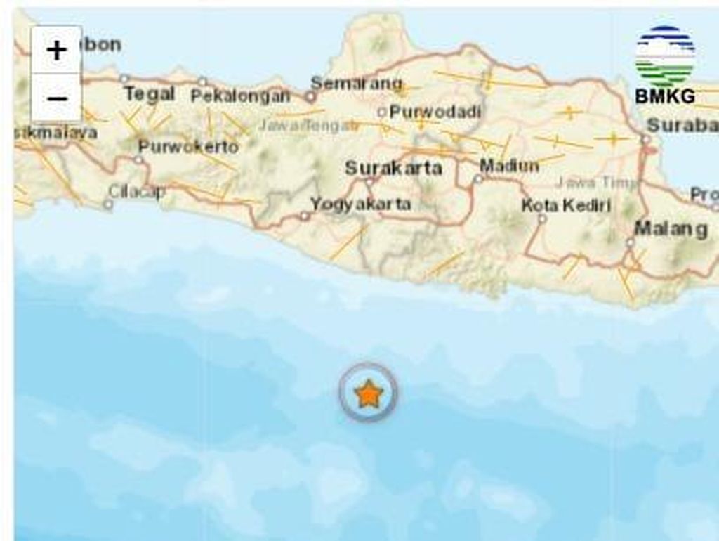 Warga Pacitan Tak Rasakan Gempa M 4.5 Warga Pacitan Tak Rasakan Gempa M 4.5