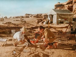 Arkeolog Temukan Bangunan Diduga Masjid Tertua di Eropa, Terkubur dalam Tanah Kota Tua