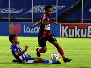 Hasil Liga 1: Pahabol Gagal Penalti, Persipura Ditahan Persiraja