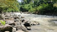 Foto: Muara Cibentang, River Tubing Baru di Garut