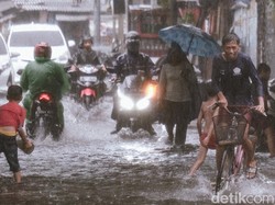 Manfaat Main Hujan-hujanan untuk Anak, Cukup 30 Menit Saja!