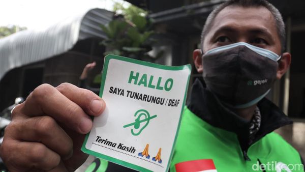 Semangat Hartono, Driver Ojol Disabilitas Bekerja di Tengah Keterbatasan