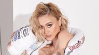 8 Gaya Agnes Monica Jadi Model Sampul Majalah Amerika, Banjir Pujian