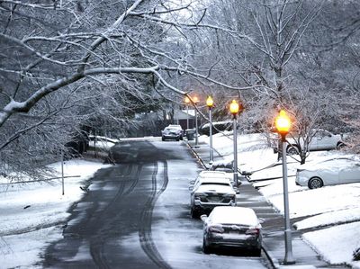 Brrr.... Amerika Serikat Memutih Berselimut Salju Tebal
