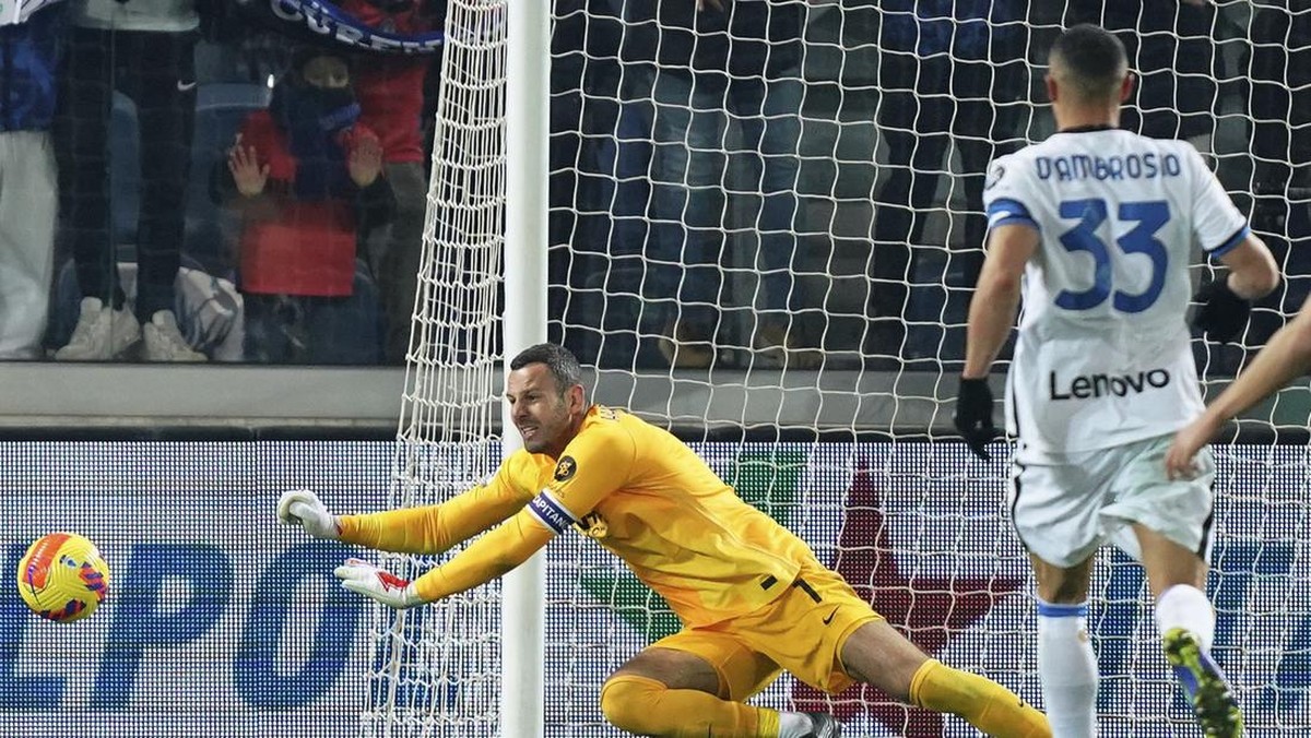 Samir Handanovic syukuri hasil imbang Inter Milan lawan Atalanta (AP/Spada)