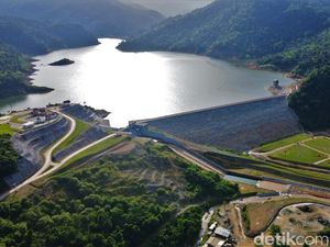Bintang Bano, Bendungan Terbesar di NTB yang Miliki View Spektakuler Bintang Bano, Bendungan Terbesar di NTB yang Miliki View Spektakuler