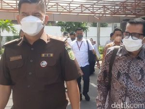 Kasusnya Dilimpahkan ke Jaksa, Dekan FISIP Unri Tersangka Cabul Bungkam
