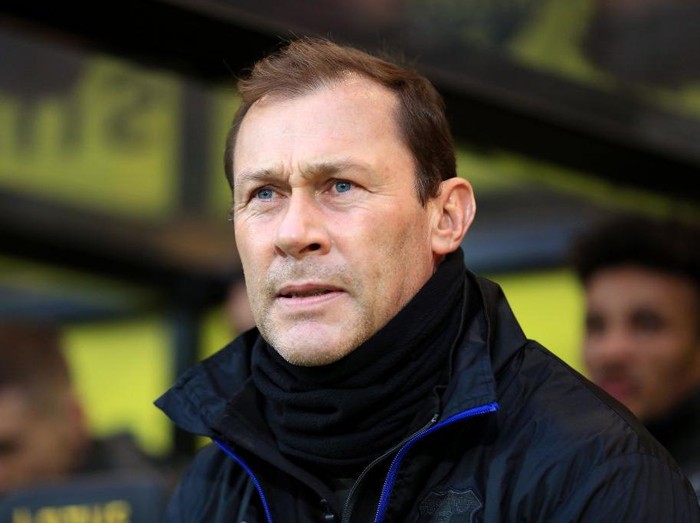 NORWICH, ENGLAND - JANUARY 15: Everton Assistant Manager Duncan Ferguson during the Premier League match between Norwich City  and  Everton at Carrow Road on January 15, 2022 in Norwich, England. (Photo by Stephen Pond/Getty Images)