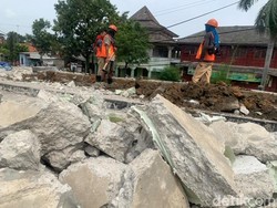 Jembatan Rp 10 M di Karawang Ambles, DPRD Minta Pembangunan Dievaluasi