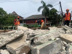 Jabar Hari Ini: Siswi SMP Diperkosa Mahasiswa-Jembatan Rp 10 M Ambles