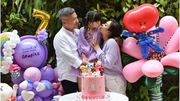 6 Potret Gading Marten dan Gisel Kompak di Ulang Tahun Gempi, Didoakan Rujuk