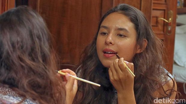 Gaya Make Up Flawless Nadine Kaiser