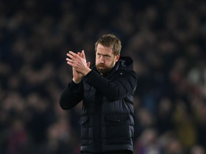 BRIGHTON, ENGLAND - JANUARY 14: Graham Potter, Manager of Brighton and Hove Albion applauds fans during the Premier League match between Brighton & Hove Albion  and  Crystal Palace at American Express Community Stadium on January 14, 2022 in Brighton, England. (Photo by Mike Hewitt/Getty Images)