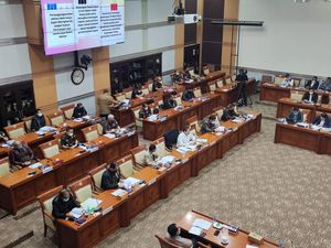 Arteria Minta Jaksa Agung Ganti Kajati Bicara Bahasa Sunda Saat Rapat Arteria Minta Jaksa Agung Ganti Kajati Bicara Bahasa Sunda Saat Rapat