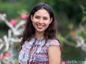 Nadine Kaiser Si Anak Bule yang Di-Bully Nadine Kaiser Si Anak Bule yang Di-Bully