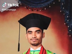 Viral Pria Lulusan S-1 Sastra Inggris, Endingnya Jadi Mas-mas Counter HP