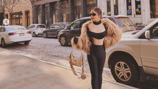 7 Gaya Prilly Latuconsina Liburan di AS, Baju Ketat di New York Bikin Salfok