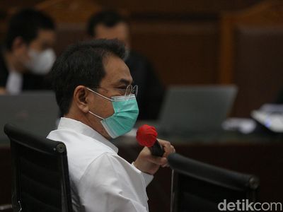 Momen Azis Syamsuddin Mengaku Khilaf di PN Tipikor