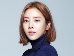 Son Dam Bi Umumkan Rencana Menikah pada Mei 2022