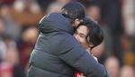 Foto: Birthday Boy Minamino! Masuk, Cetak Gol, Digendong Firmino