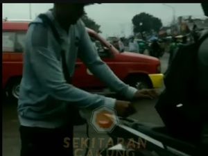 Viral Aksi Pencopet Incar Pemotor di Terminal Pulogadung, Begini Modusnya Viral Aksi Pencopet Incar Pemotor di Terminal Pulogadung, Begini Modusnya