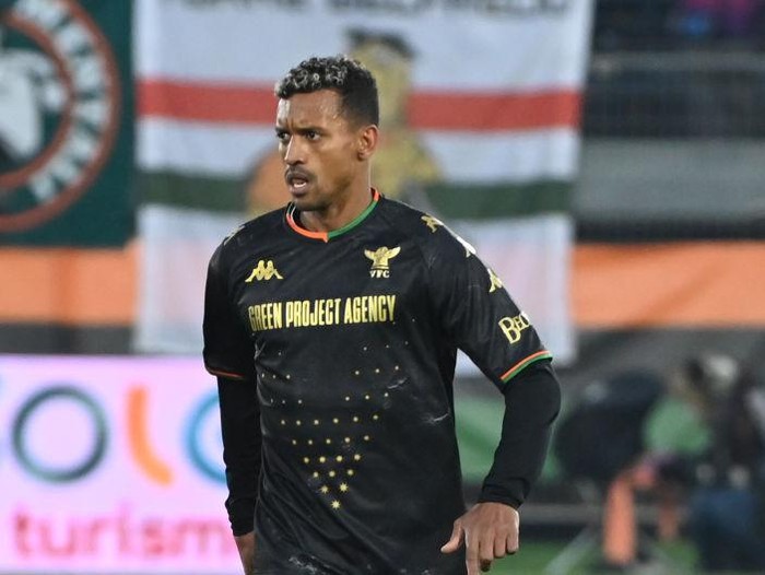VENICE, ITALY - JANUARY 16: Luis Nani of Venezia during the Serie A match between Venezia FC and Empoli FC at Stadio Pier Luigi Penzo on January 16, 2022 in Venice, Italy. (Photo by Maurizio Lagana/Getty Images)