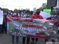 Ratusan Warga Demo, Tuntut Penendang Sesajen Diproses Hukum di Lumajang