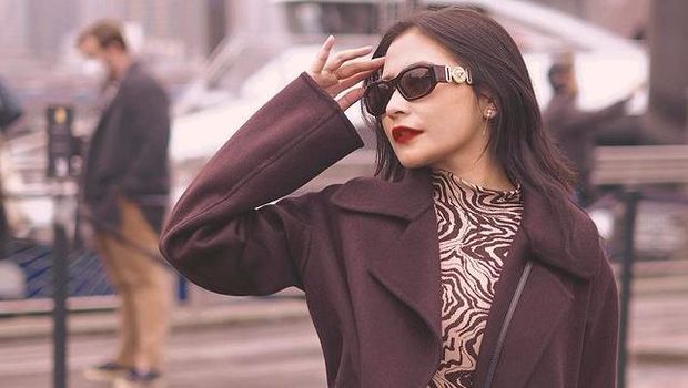 Prilly Latuconsina tengah menikmati liburan di Amerika dengan style mix and match yang curi perhatian. Yuk intip!
