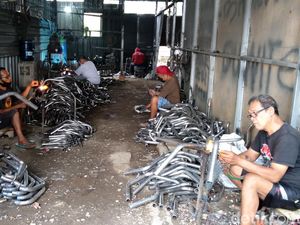 Marak Razia Knalpot Brong, Perajin di Purbalingga Keluhkan Omzet Turun Marak Razia Knalpot Brong, Perajin di Purbalingga Keluhkan Omzet Turun