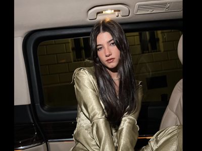 Pesona Superstar TikTok Terkaya, Raup Duit Rp 250 Miliar