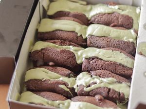 Di ITC Fatmawati Bisa Jajan Bakmie Ayam Kekinian hingga Kue Balok Enak