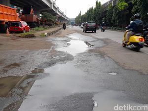 Demi Bebas Genangan, Kelurahan Harap Bina Marga Perbaiki Jl DI Panjaitan Demi Bebas Genangan, Kelurahan Harap Bina Marga Perbaiki Jl DI Panjaitan