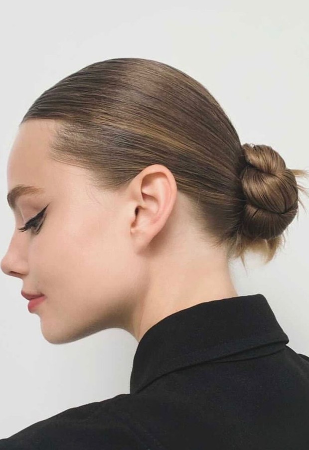 Instagram.com/davidvoncannon Pilihlah low bun style