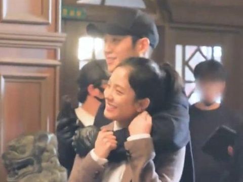 Jisoo BLACKPINK dan Jung Hae In di balik layar Snowdrop